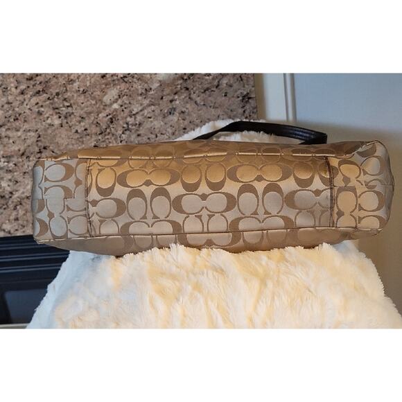 Coach Brown and Tan Leather Shoulder Bag F15510 - Picture 7 of 16